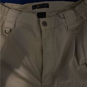 5.11 Tactical Khaki Cargo Pants size 32x32 Brand new with no tags. Don’t fit me.